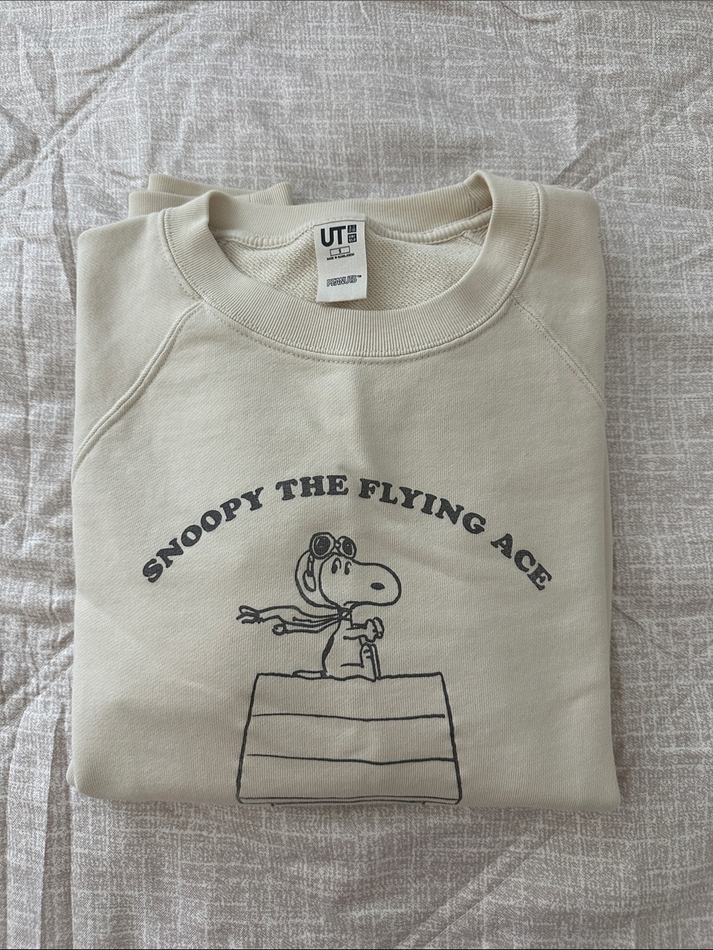 Uniqlo UT Vintage Cream Snoopy The Flying Ace Crewneck Sweatshirt